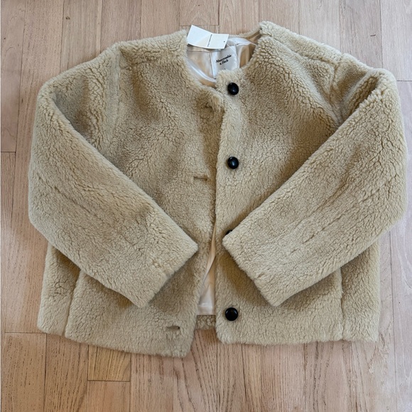 NWT size L ABERCROMBIE cropped Teddy jacket - Picture 2 of 5
